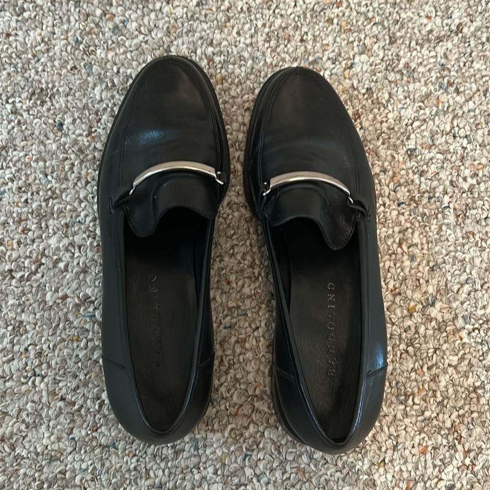 Women’s shoes